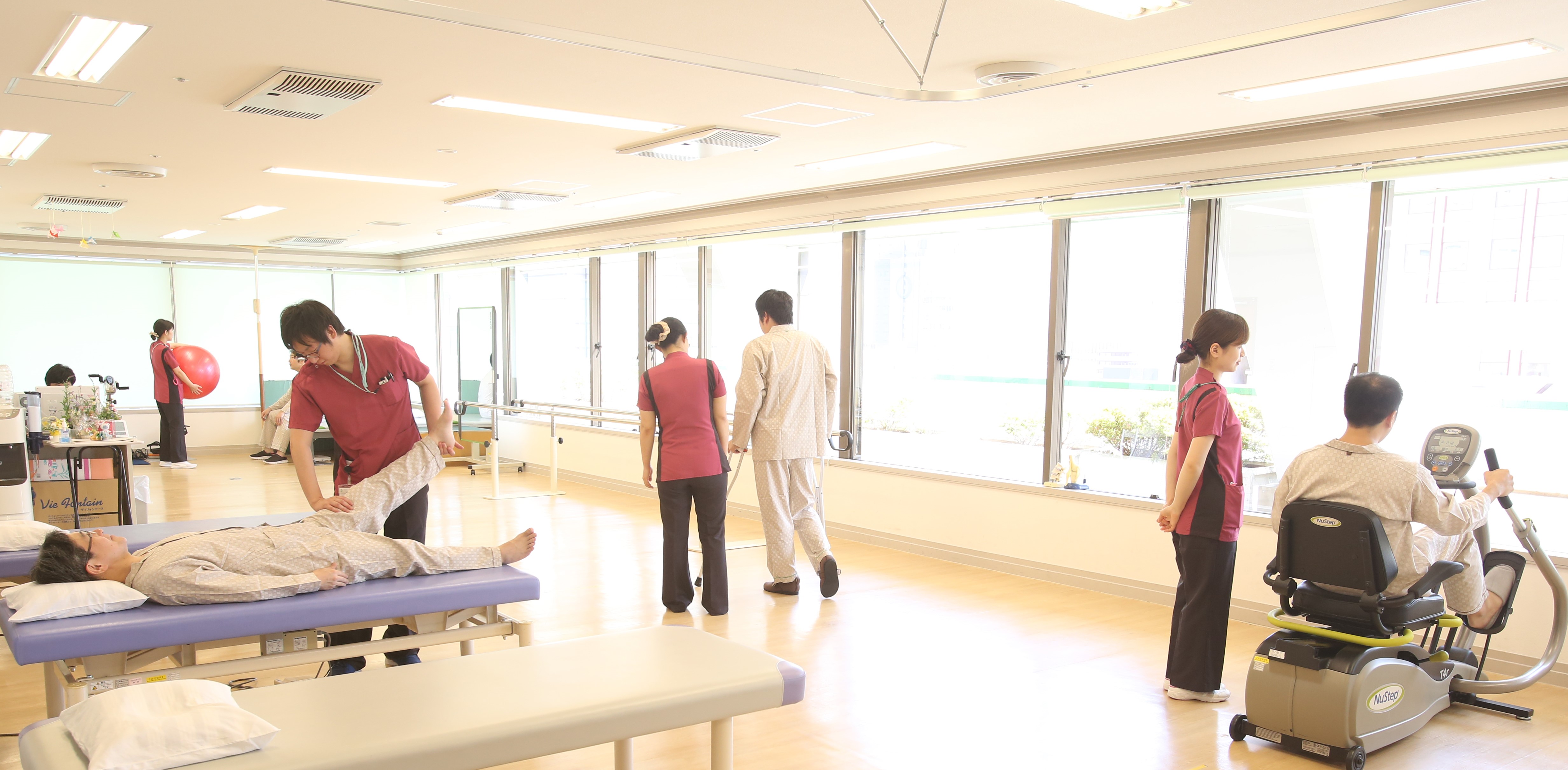 杏雲堂病院　リハビリテーション技術科の正規職員 理学療法士 病院 医療機関求人イメージ